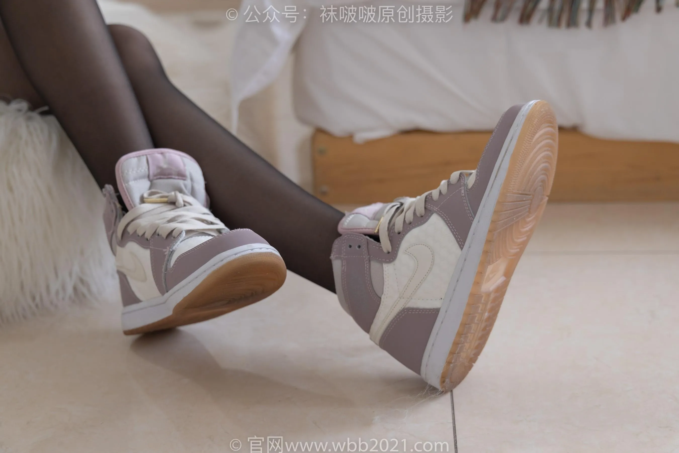 [BoBoSocks袜啵啵]NO.233 小甜豆-板鞋、黑丝 [89P]插图
